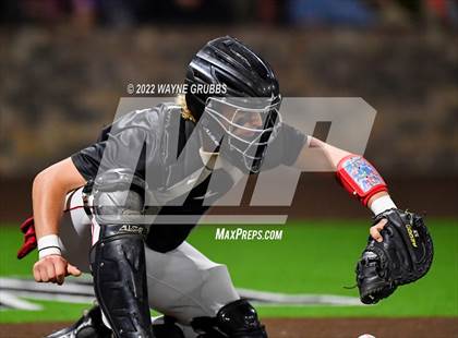 Thumbnail 1 in Pleasant Grove vs. Kilgore (UIL 4A Region II Bi-District Playoff) photogallery.