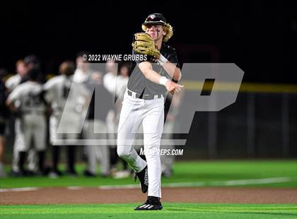 Thumbnail 3 in Pleasant Grove vs. Kilgore (UIL 4A Region II Bi-District Playoff) photogallery.