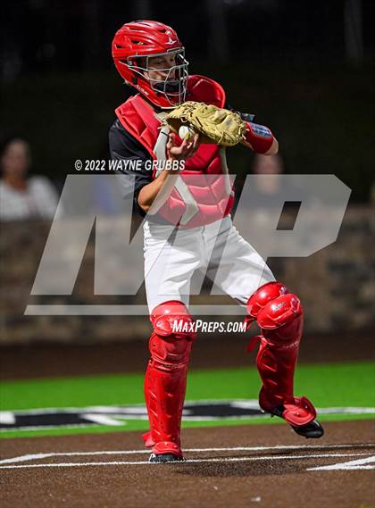 Thumbnail 2 in Pleasant Grove vs. Kilgore (UIL 4A Region II Bi-District Playoff) photogallery.