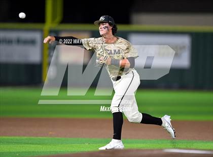 Thumbnail 1 in Pleasant Grove vs. Kilgore (UIL 4A Region II Bi-District Playoff) photogallery.
