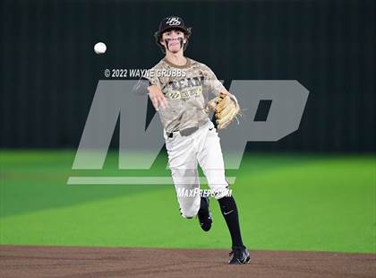 Thumbnail 2 in Pleasant Grove vs. Kilgore (UIL 4A Region II Bi-District Playoff) photogallery.