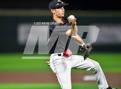 Thumbnail 1 in Pleasant Grove vs. Kilgore (UIL 4A Region II Bi-District Playoff) photogallery.