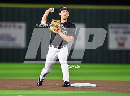 Thumbnail 3 in Pleasant Grove vs. Kilgore (UIL 4A Region II Bi-District Playoff) photogallery.