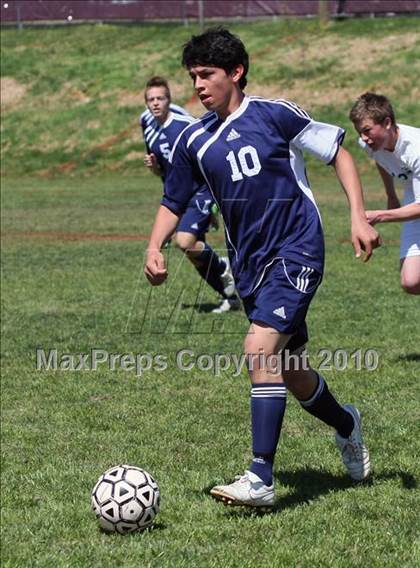 Thumbnail 1 in Notre Dame vs Siegel (Bearden Invitational) photogallery.