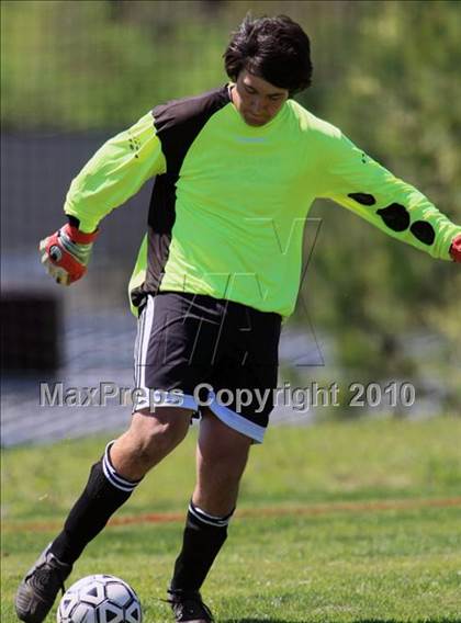 Thumbnail 3 in Notre Dame vs Siegel (Bearden Invitational) photogallery.