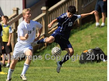 Thumbnail 1 in Notre Dame vs Siegel (Bearden Invitational) photogallery.