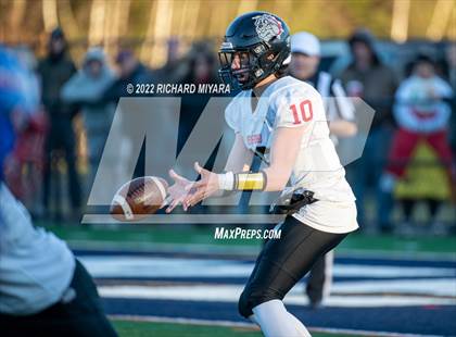 Thumbnail 1 in Bedford vs. Londonderry (NHIAA D1 Final) photogallery.