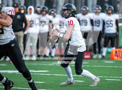 Thumbnail 1 in Bedford vs. Londonderry (NHIAA D1 Final) photogallery.