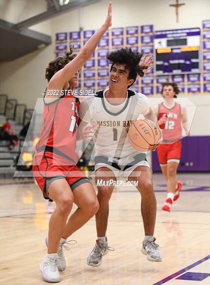 Thumbnail 1 in The Woodlands vs. Mission Bay (The Holiday Classic 2022) photogallery.