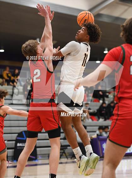 Thumbnail 1 in The Woodlands vs. Mission Bay (The Holiday Classic 2022) photogallery.