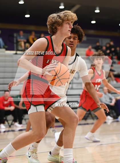 Thumbnail 1 in The Woodlands vs. Mission Bay (The Holiday Classic 2022) photogallery.