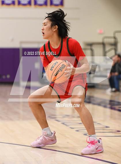 Thumbnail 1 in The Woodlands vs. Mission Bay (The Holiday Classic 2022) photogallery.
