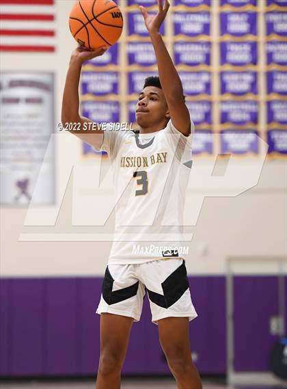 Thumbnail 3 in The Woodlands vs. Mission Bay (The Holiday Classic 2022) photogallery.