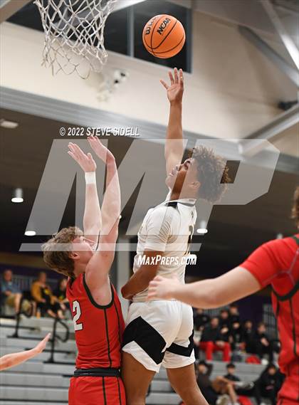 Thumbnail 3 in The Woodlands vs. Mission Bay (The Holiday Classic 2022) photogallery.