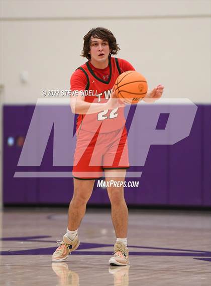 Thumbnail 2 in The Woodlands vs. Mission Bay (The Holiday Classic 2022) photogallery.