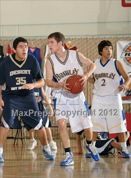 Thumbnail 2 in Brawley vs Desert Hot Springs (MaxPreps Holiday Classic) photogallery.