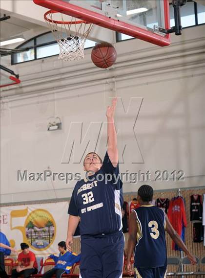 Thumbnail 2 in Brawley vs Desert Hot Springs (MaxPreps Holiday Classic) photogallery.