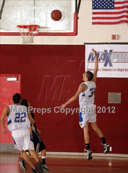 Thumbnail 1 in Brawley vs Desert Hot Springs (MaxPreps Holiday Classic) photogallery.