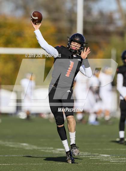 Thumbnail 3 in Highland vs. Marlboro Central (Section 9 Class B Semifinal) photogallery.