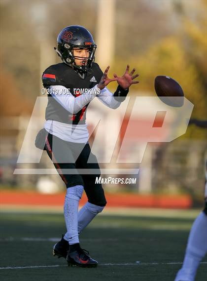 Thumbnail 2 in Highland vs. Marlboro Central (Section 9 Class B Semifinal) photogallery.