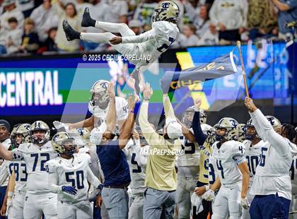 Thumbnail 2 in Thomas County Central vs. Gainesville (GHSA 5A Championship) photogallery.
