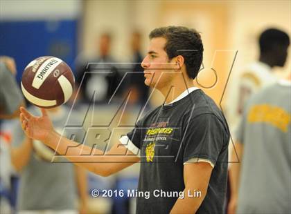 Thumbnail 1 in Cathedral vs. Valley Christian (CIF SS D3 Final) photogallery.