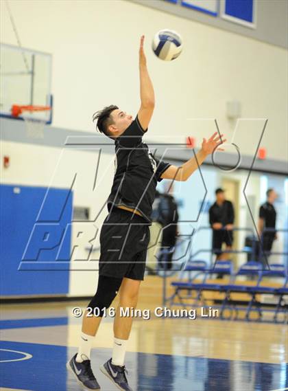 Thumbnail 3 in Cathedral vs. Valley Christian (CIF SS D3 Final) photogallery.