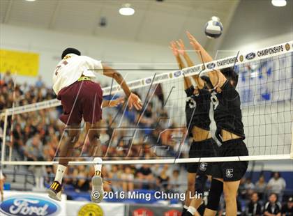 Thumbnail 2 in Cathedral vs. Valley Christian (CIF SS D3 Final) photogallery.
