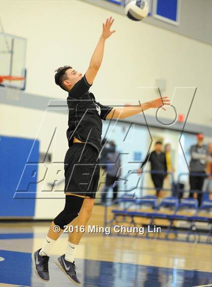 Thumbnail 3 in Cathedral vs. Valley Christian (CIF SS D3 Final) photogallery.