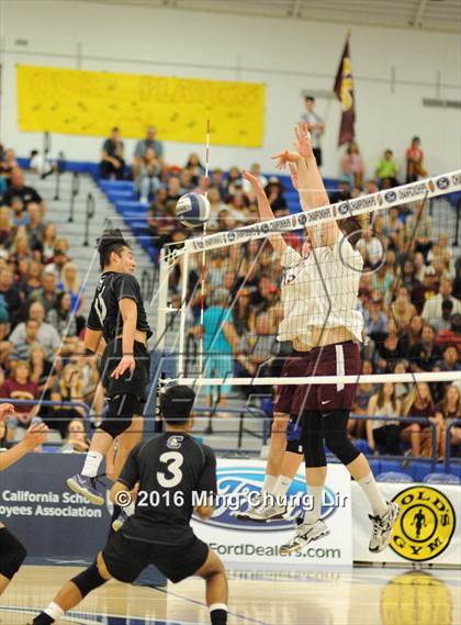 Thumbnail 3 in Cathedral vs. Valley Christian (CIF SS D3 Final) photogallery.