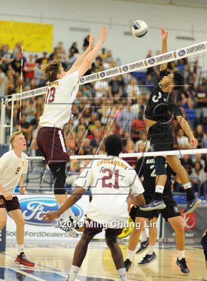 Thumbnail 3 in Cathedral vs. Valley Christian (CIF SS D3 Final) photogallery.