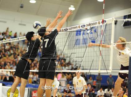 Thumbnail 1 in Cathedral vs. Valley Christian (CIF SS D3 Final) photogallery.