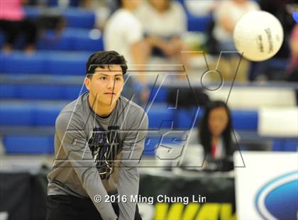 Thumbnail 2 in Cathedral vs. Valley Christian (CIF SS D3 Final) photogallery.