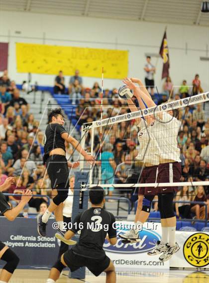 Thumbnail 2 in Cathedral vs. Valley Christian (CIF SS D3 Final) photogallery.