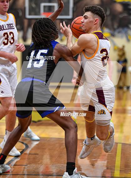 Thumbnail 1 in Thorndale vs Mumford (UIL 2A Reg IV Area) photogallery.