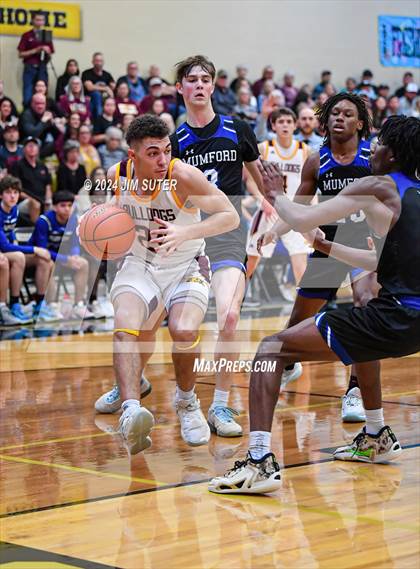 Thumbnail 1 in Thorndale vs Mumford (UIL 2A Reg IV Area) photogallery.