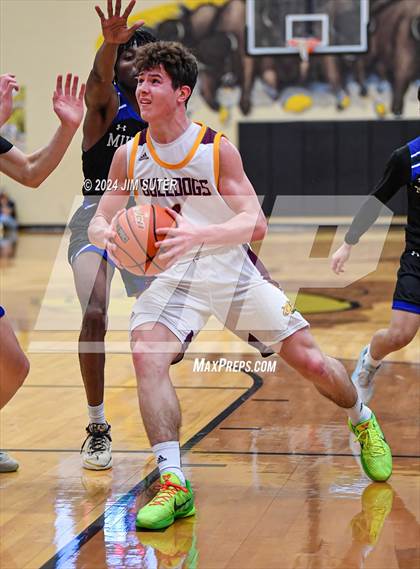 Thumbnail 1 in Thorndale vs Mumford (UIL 2A Reg IV Area) photogallery.