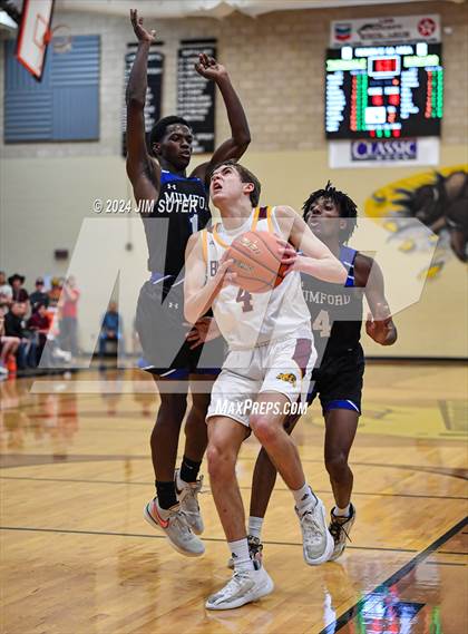 Thumbnail 3 in Thorndale vs Mumford (UIL 2A Reg IV Area) photogallery.