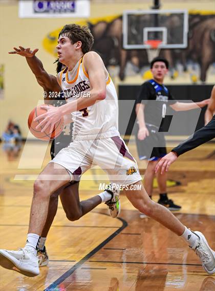 Thumbnail 2 in Thorndale vs Mumford (UIL 2A Reg IV Area) photogallery.