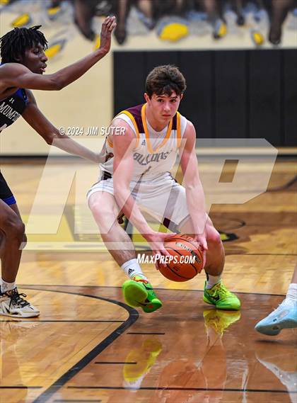 Thumbnail 2 in Thorndale vs Mumford (UIL 2A Reg IV Area) photogallery.