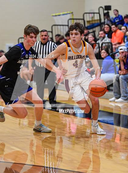 Thumbnail 2 in Thorndale vs Mumford (UIL 2A Reg IV Area) photogallery.