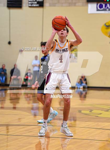 Thumbnail 1 in Thorndale vs Mumford (UIL 2A Reg IV Area) photogallery.