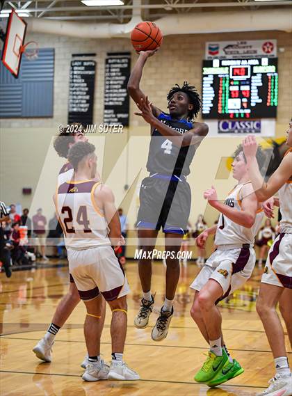 Thumbnail 1 in Thorndale vs Mumford (UIL 2A Reg IV Area) photogallery.