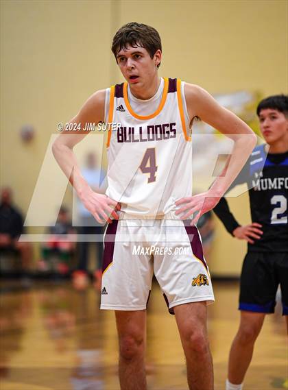 Thumbnail 3 in Thorndale vs Mumford (UIL 2A Reg IV Area) photogallery.