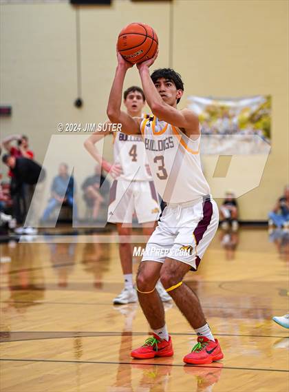 Thumbnail 2 in Thorndale vs Mumford (UIL 2A Reg IV Area) photogallery.