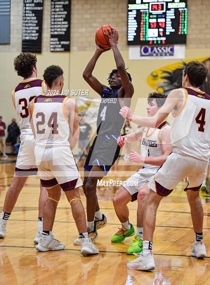 Thumbnail 3 in Thorndale vs Mumford (UIL 2A Reg IV Area) photogallery.