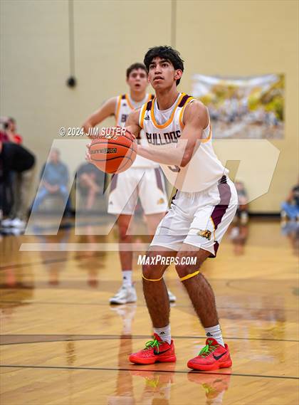 Thumbnail 3 in Thorndale vs Mumford (UIL 2A Reg IV Area) photogallery.