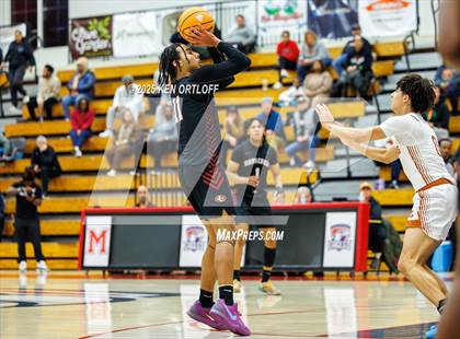 Thumbnail 3 in Johns Creek vs. Lanier (GHSA 5A Regional Playoff)  photogallery.