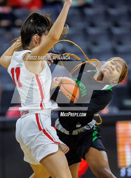 Thumbnail 2 in Benson vs. Millard South photogallery.