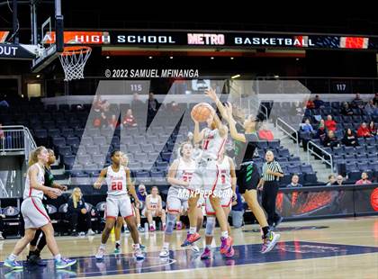 Thumbnail 2 in Benson vs. Millard South photogallery.